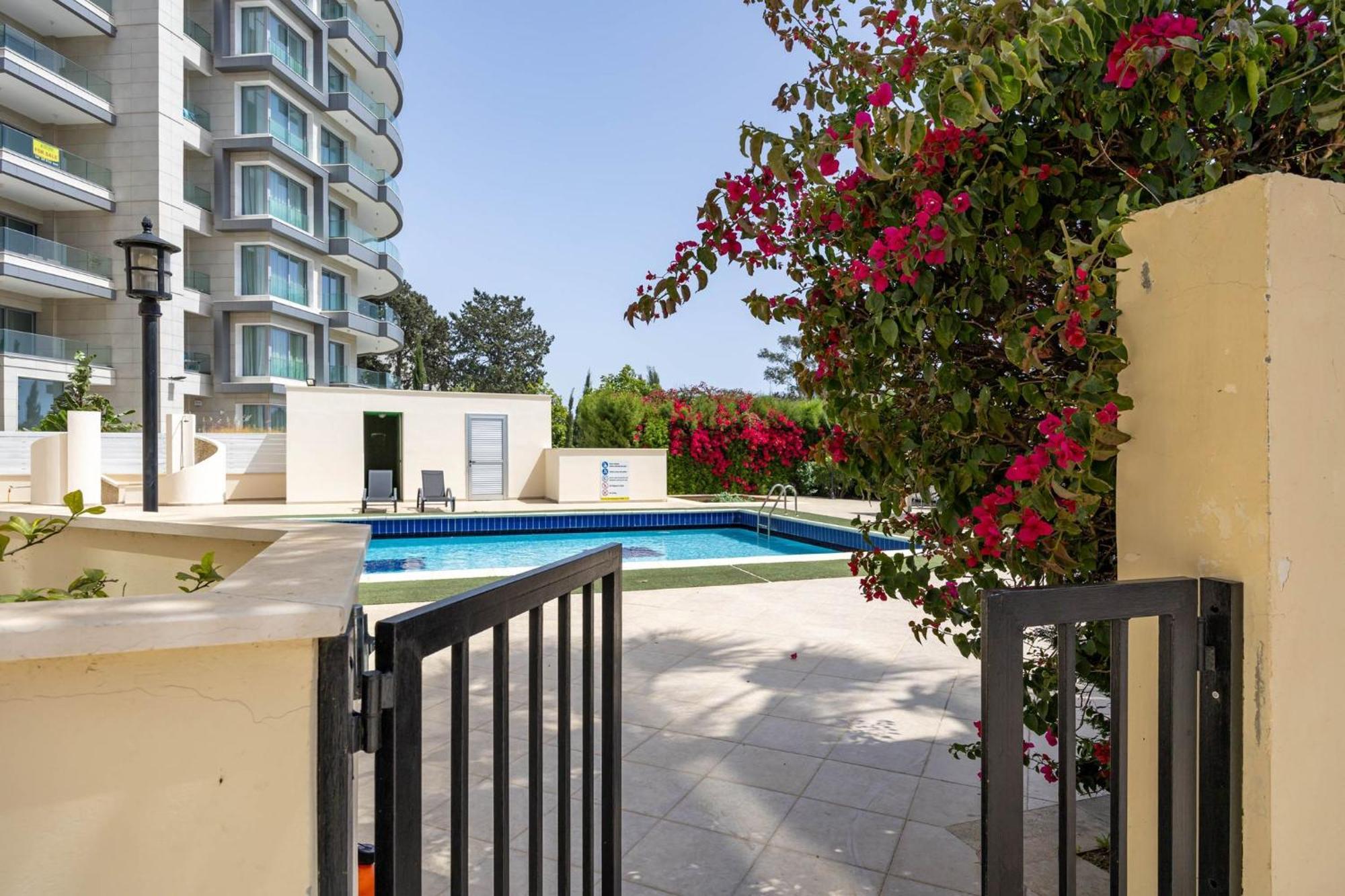 Appartamento Marathon With Shared Pool